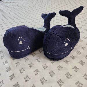 Vineyard Vines Whale Slippers for a Boy Size L